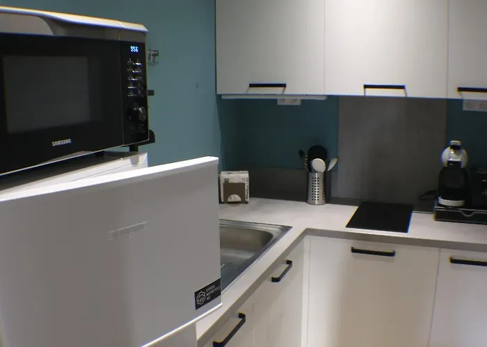 L'autan Sage לינה וארוחת בוקר *